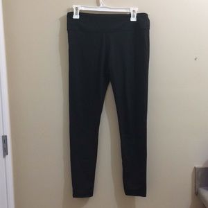 Black Fabletics leggings